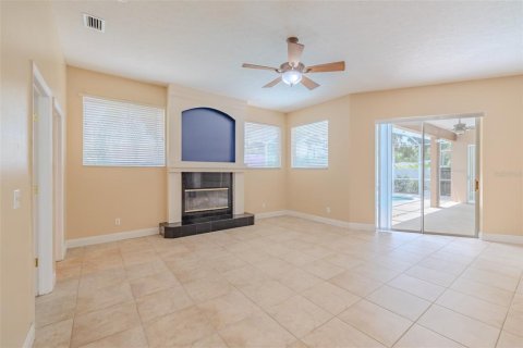 House in Valrico, Florida 4 bedrooms, 233.74 sq.m. № 1901217 - photo 23