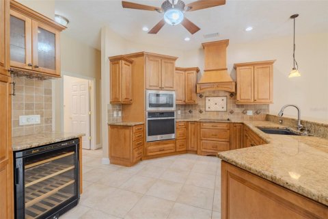 House in Valrico, Florida 4 bedrooms, 233.74 sq.m. № 1901217 - photo 13