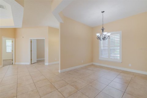 House in Valrico, Florida 4 bedrooms, 233.74 sq.m. № 1901217 - photo 6