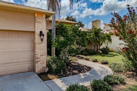 House in Valrico, Florida 4 bedrooms, 233.74 sq.m. № 1901217 - photo 2