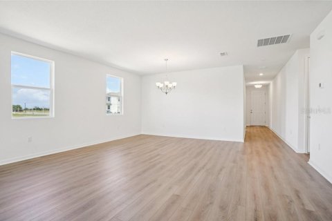 Casa en venta en Mount Dora, Florida, 3 dormitorios, 191.94 m2 № 2167441 - foto 7