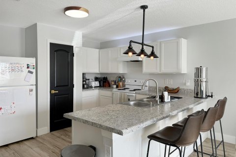 Villa ou maison à louer à Port St. Lucie, Floride: 4 chambres, 131.74 m2 № 2188221 - photo 3