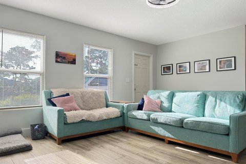 Villa ou maison à louer à Port St. Lucie, Floride: 4 chambres, 131.74 m2 № 2188221 - photo 6