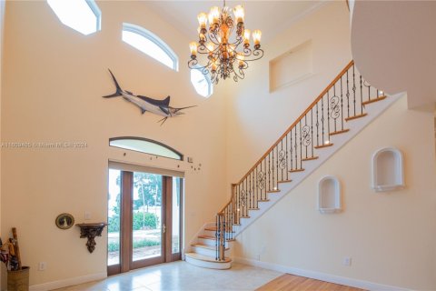 House in Cocoa, Florida 5 bedrooms, 406.17 sq.m. № 1699075 - photo 24