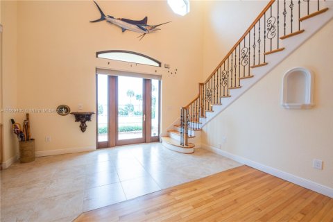 House in Cocoa, Florida 5 bedrooms, 406.17 sq.m. № 1699075 - photo 25
