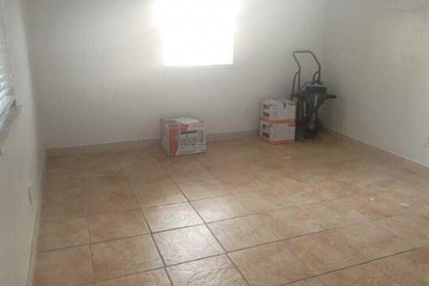 Commercial property in Hollywood, Florida 166.85 sq.m. № 2146971 - photo 16