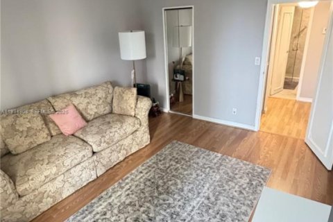 Купить кондоминиум в Санни-Айлс-Бич, Флорида 2 спальни, 141.3м2, № 1993107 - фото 11