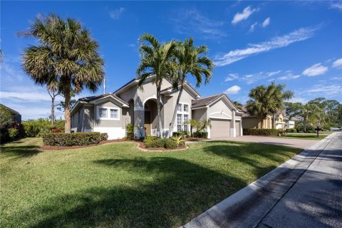 Casa en venta en Fort Myers, Florida, 4 dormitorios, 256.5 m2 № 1720966 - foto 4