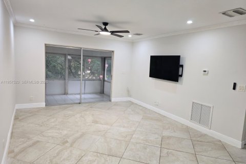 Condominio en alquiler en Lauderdale Lakes, Florida, 2 dormitorios, 87.7 m2 № 2080469 - foto 4