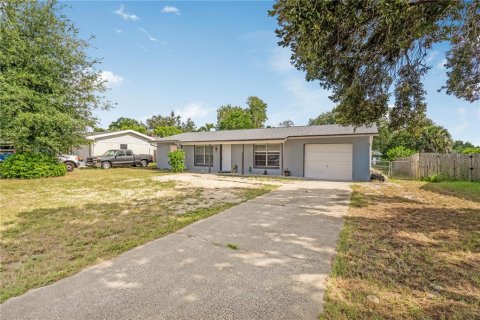 Villa ou maison à vendre à Deltona, Floride: 2 chambres, 95.22 m2 № 2339284 - photo 25