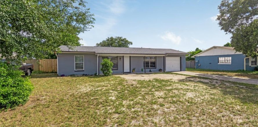 Villa ou maison à Deltona, Floride 2 chambres, 95.22 m2 № 2339284