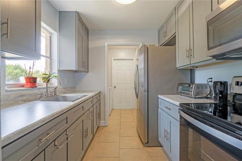 Villa ou maison à vendre à Deltona, Floride: 2 chambres, 95.22 m2 № 2339284 - photo 16