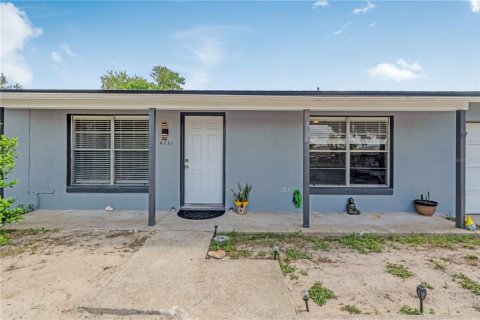 Villa ou maison à vendre à Deltona, Floride: 2 chambres, 95.22 m2 № 2339284 - photo 2