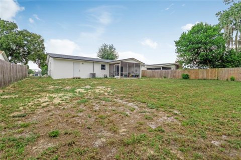 Villa ou maison à vendre à Deltona, Floride: 2 chambres, 95.22 m2 № 2339284 - photo 23
