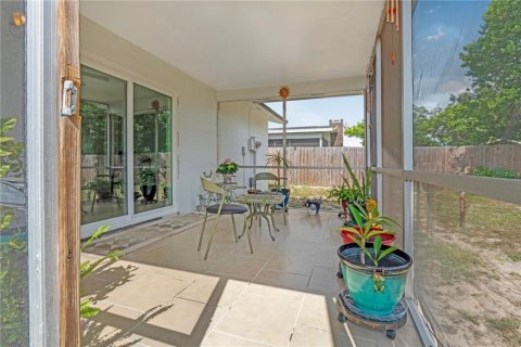 Villa ou maison à vendre à Deltona, Floride: 2 chambres, 95.22 m2 № 2339284 - photo 22