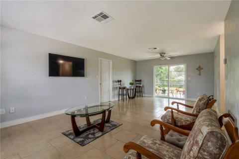 Villa ou maison à vendre à Deltona, Floride: 2 chambres, 95.22 m2 № 2339284 - photo 7