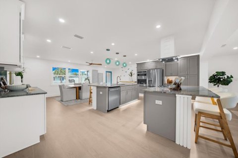 Villa ou maison à vendre à Bradenton, Floride: 3 chambres, 165.46 m2 № 2426849 - photo 19