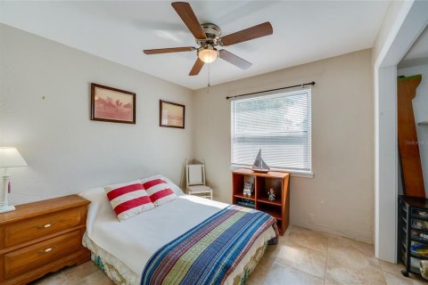 House in South Daytona, Florida 3 bedrooms, 92.9 sq.m. № 2152192 - photo 15