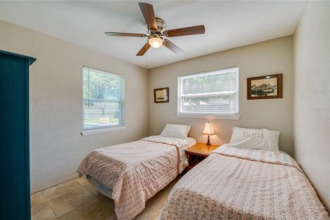 House in South Daytona, Florida 3 bedrooms, 92.9 sq.m. № 2152192 - photo 17