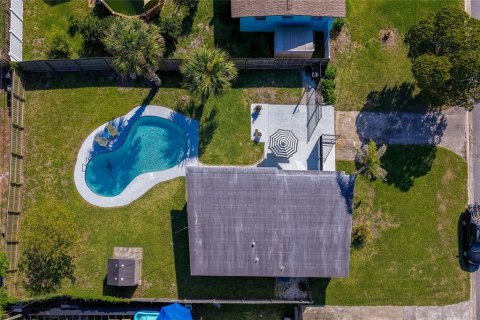 House in South Daytona, Florida 3 bedrooms, 92.9 sq.m. № 2152192 - photo 4