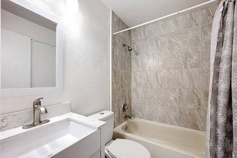 Купить таунхаус в Киссимми, Флорида 4 комнаты, 88.44м2, № 1905793 - фото 18