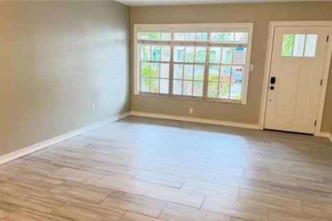 Condo in Clearwater, Florida, 2 bedrooms № 2277324 - photo 6