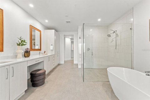 Copropriété à vendre à Tampa, Floride: 3 chambres, 234.3 m2 № 2428893 - photo 15