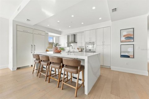 Copropriété à vendre à Tampa, Floride: 3 chambres, 234.3 m2 № 2428893 - photo 8