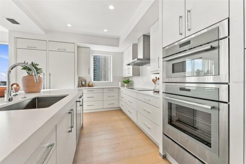 Copropriété à vendre à Tampa, Floride: 3 chambres, 234.3 m2 № 2428893 - photo 10