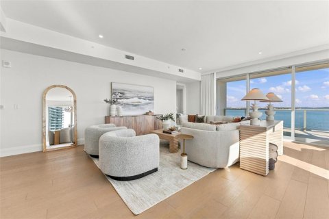 Copropriété à vendre à Tampa, Floride: 3 chambres, 234.3 m2 № 2428893 - photo 5