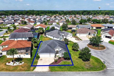 House in The Villages, Florida 3 bedrooms, 176.98 sq.m. № 2190967 - photo 4