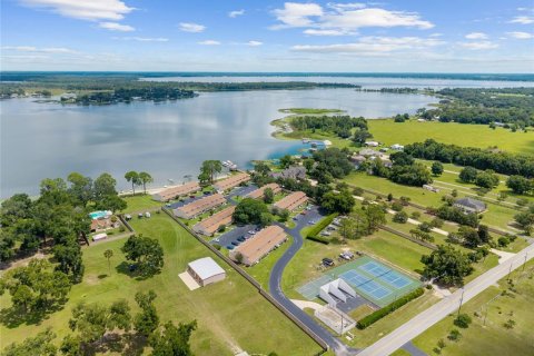 Copropriété à vendre à Summerfield, Floride: 2 chambres, 102.1 m2 № 1894330 - photo 1