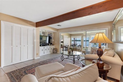Copropriété à vendre à Summerfield, Floride: 2 chambres, 102.1 m2 № 1894330 - photo 12