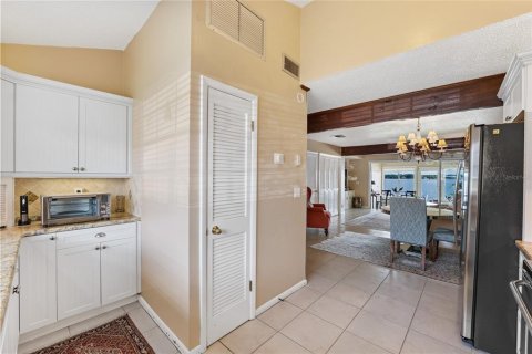 Condo in Summerfield, Florida, 2 bedrooms  № 1894330 - photo 22