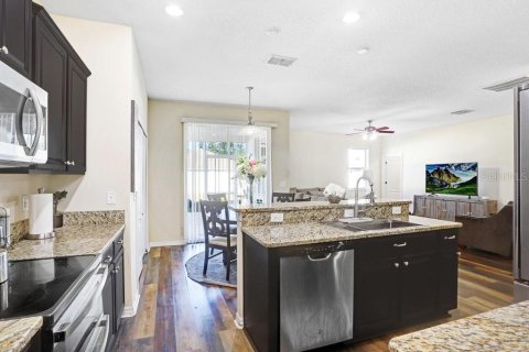 Casa en venta en Riverview, Florida, 5 dormitorios, 289.95 m2 № 2213933 - foto 12