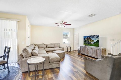 Casa en venta en Riverview, Florida, 5 dormitorios, 289.95 m2 № 2213933 - foto 7