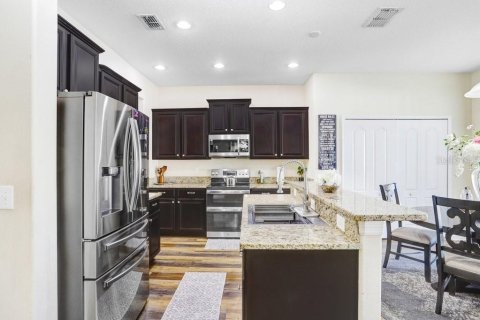 Casa en venta en Riverview, Florida, 5 dormitorios, 289.95 m2 № 2213933 - foto 13