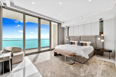 Condominio en alquiler en Sunny Isles Beach, Florida, 4 dormitorios, 277.5 m2 № 1951960 - foto 13