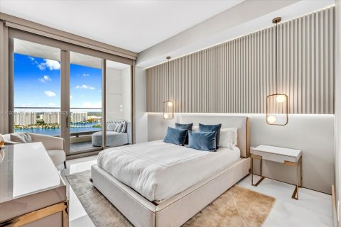 Condominio en alquiler en Sunny Isles Beach, Florida, 4 dormitorios, 277.5 m2 № 1951960 - foto 25