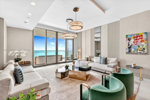 Condominio en alquiler en Sunny Isles Beach, Florida, 4 dormitorios, 277.5 m2 № 1951960 - foto 3