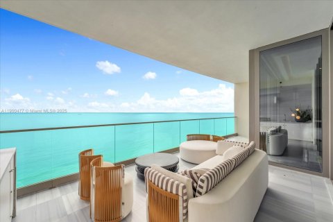 Condominio en alquiler en Sunny Isles Beach, Florida, 4 dormitorios, 277.5 m2 № 1951960 - foto 15