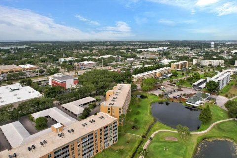 Copropriété à vendre à Bradenton, Floride: 2 chambres, 127.83 m2 № 2200903 - photo 9