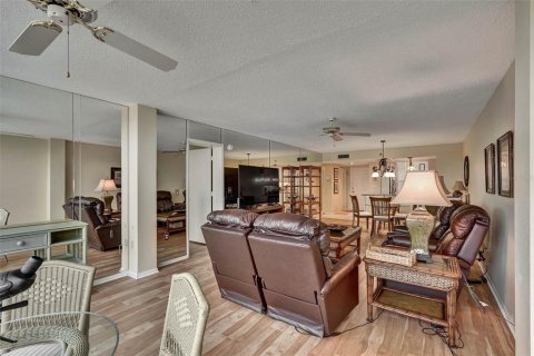 Copropriété à vendre à Bradenton, Floride: 2 chambres, 127.83 m2 № 2200903 - photo 26
