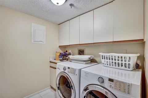 Copropriété à vendre à Bradenton, Floride: 2 chambres, 127.83 m2 № 2200903 - photo 28