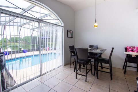 Villa ou maison à louer à Kissimmee, Floride: 3 chambres, 112.04 m2 № 2104257 - photo 11