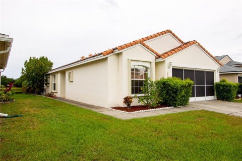 Villa ou maison à louer à Kissimmee, Floride: 3 chambres, 112.04 m2 № 2104257 - photo 3