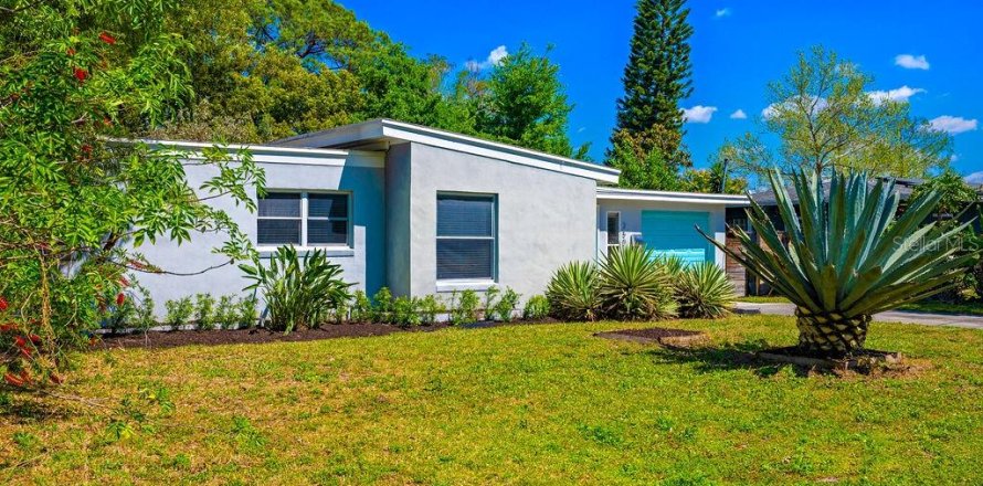 House in Orlando, Florida 2 bedrooms, 93.18 sq.m. № 1609748