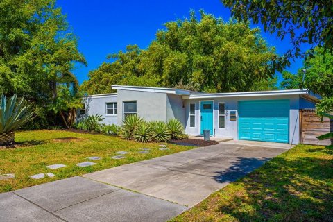House in Orlando, Florida 2 bedrooms, 93.18 sq.m. № 1609748 - photo 3