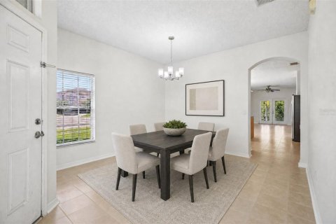 Villa ou maison à vendre à Orlando, Floride: 4 chambres, 185.34 m2 № 2419083 - photo 5