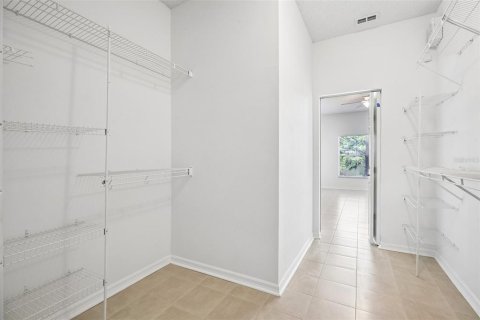 Villa ou maison à vendre à Orlando, Floride: 4 chambres, 185.34 m2 № 2419083 - photo 18